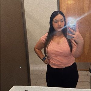 Meet your Posher, Vanessa